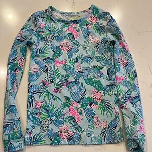 Girls size 8 Lilly Pulitzer long sleeve top dogs